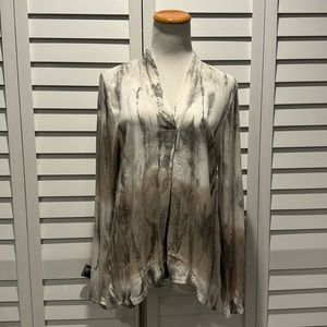 Nina Kendosa Paris long Sleeves Top in a printed fabric